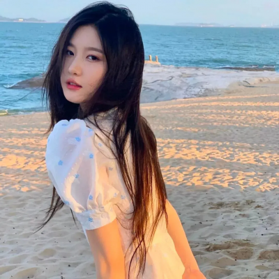 手握系统王妃在线发癫